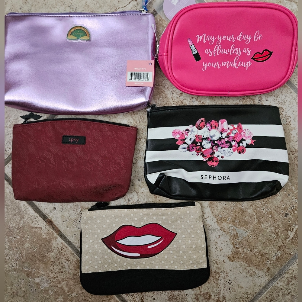 Set of 5 NWT Makeup Bags